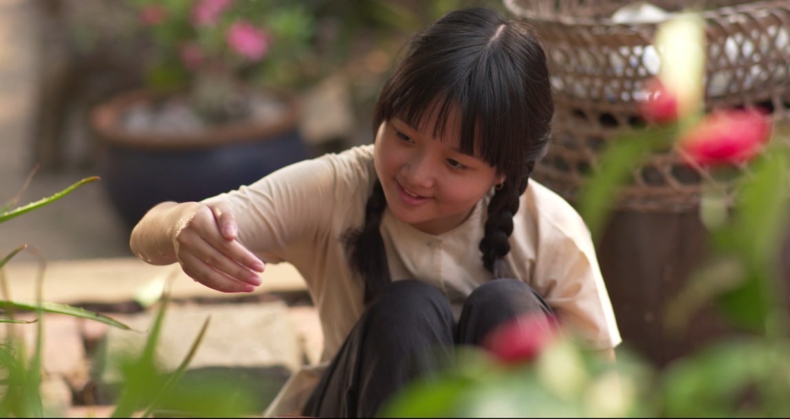 Cô Ba Sài Gòn bản truyền hình mở đầu bằng một chuỗi chết chóc